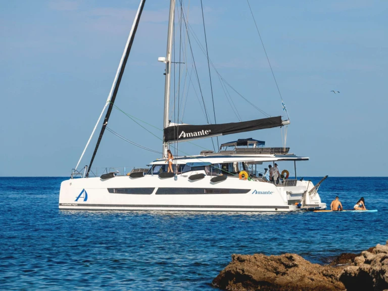 Hire a Fountaine Pajot Aura 51 Kos
