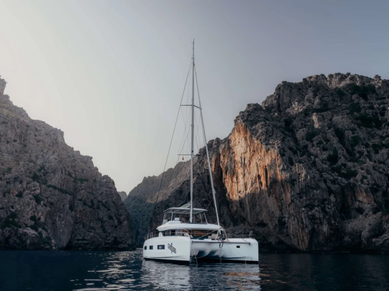 Lagoon Lagoon 55 charter bareboat or skippered in  Néa Péramos