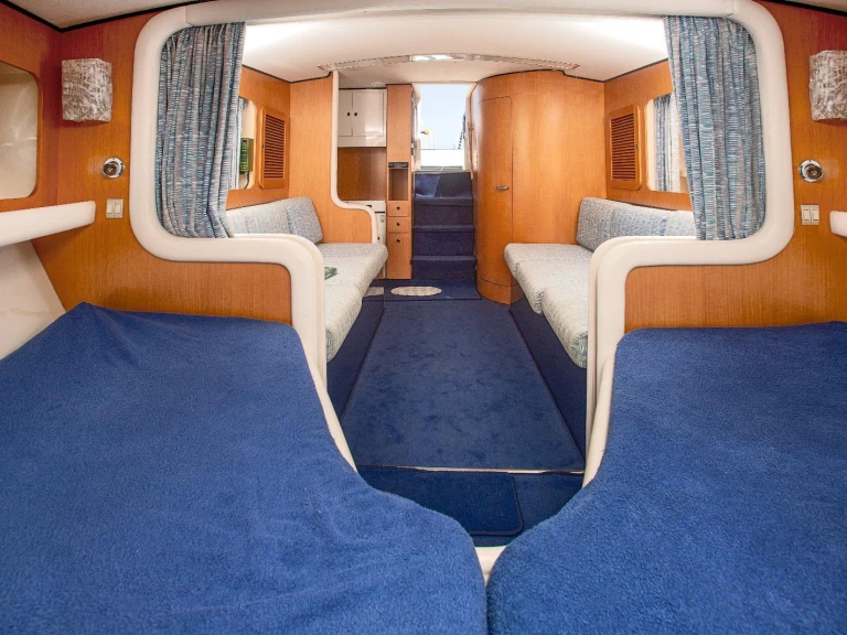 Charter a Riva Bravo 38 special in Porto Pozzo on Samboat