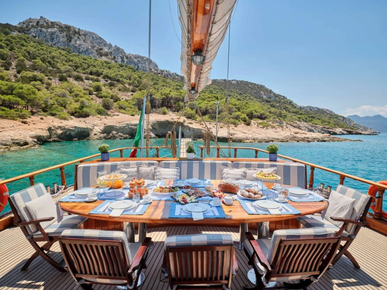 Hire Sailboat with or without skipper  Alimos