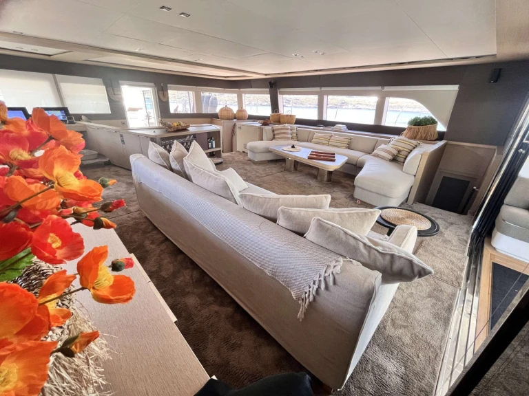 Hire Luxury Yacht with or without skipper Lagoon Kallithea
