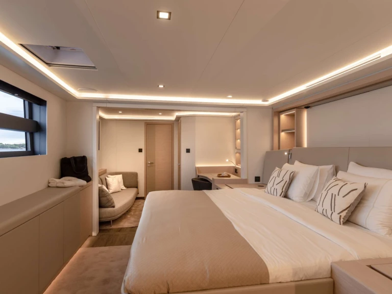 Hire Catamaran with or without skipper Fountaine Pajot Néa Péramos