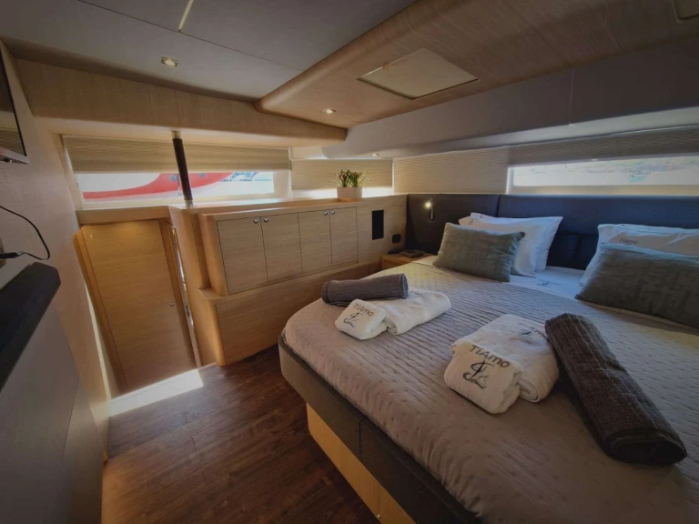 Hire Motorboat with or without skipper Aquila Lávrio