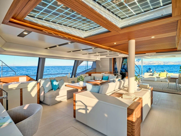 Charter a Fountaine Pajot Fountaine Pajot Thira 80 in Piraeus on Samboat