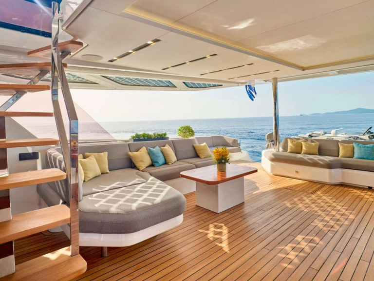 Hire Catamaran with or without skipper Fountaine Pajot Néa Péramos