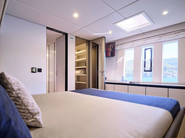 Hire Catamaran with or without skipper Sunreef Alimos