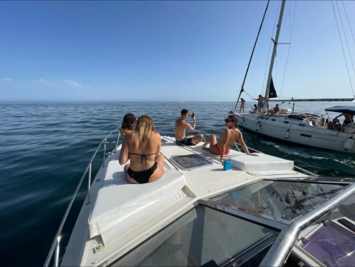 Hire a Glastron Riviera 350 IV Marbella