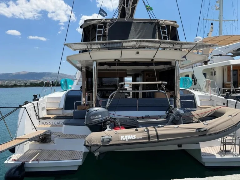 Hire Catamaran Bali with a boat licence
