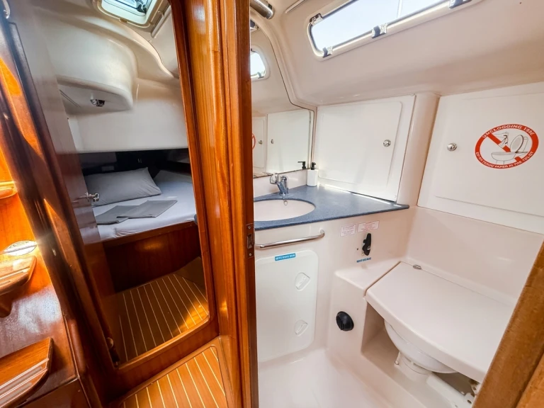 Hire a Bavaria Bavaria 49 Pula