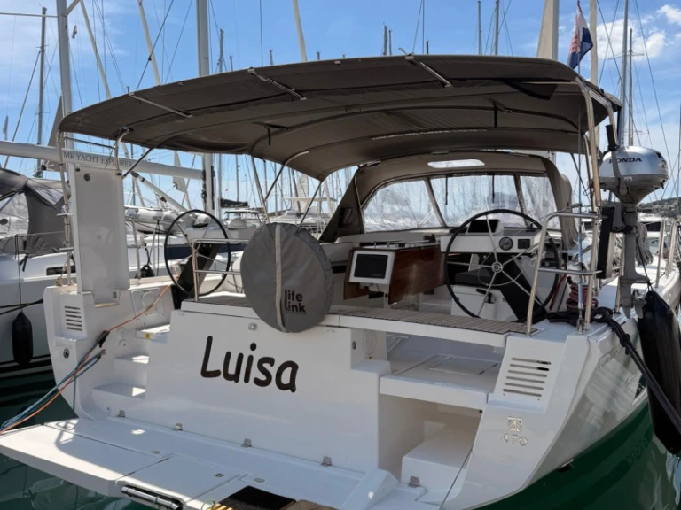 Sailboat hire in Seget Donji - Dufour Dufour 470