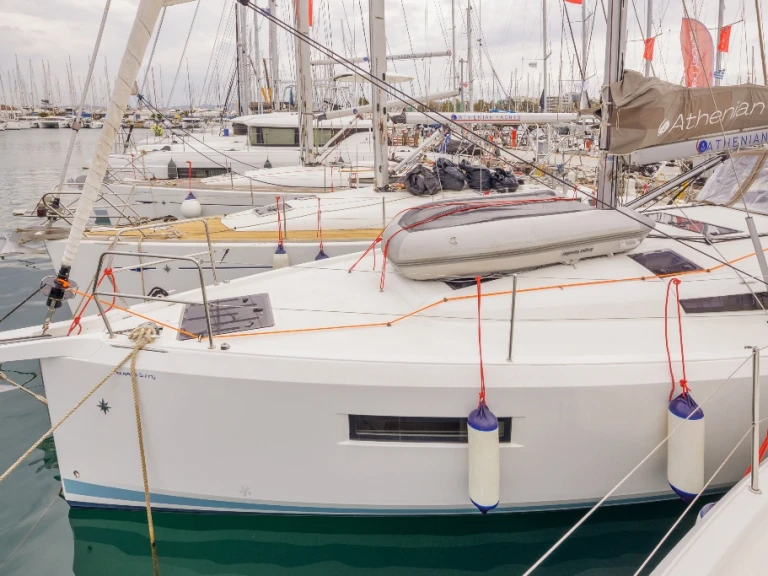 Yacht hire Néa Péramos cheap Sun Odyssey 440