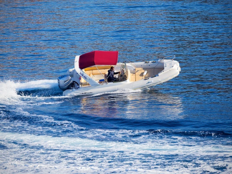 Hire RIB with or without skipper Inmark-Marine Hvar