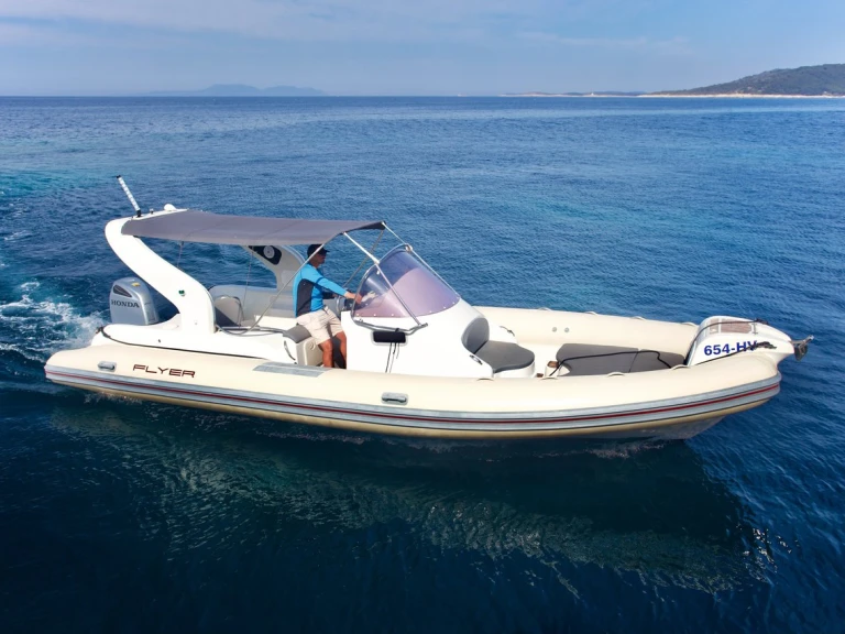 RIB hire in Hvar - Flyer Flyer 828
