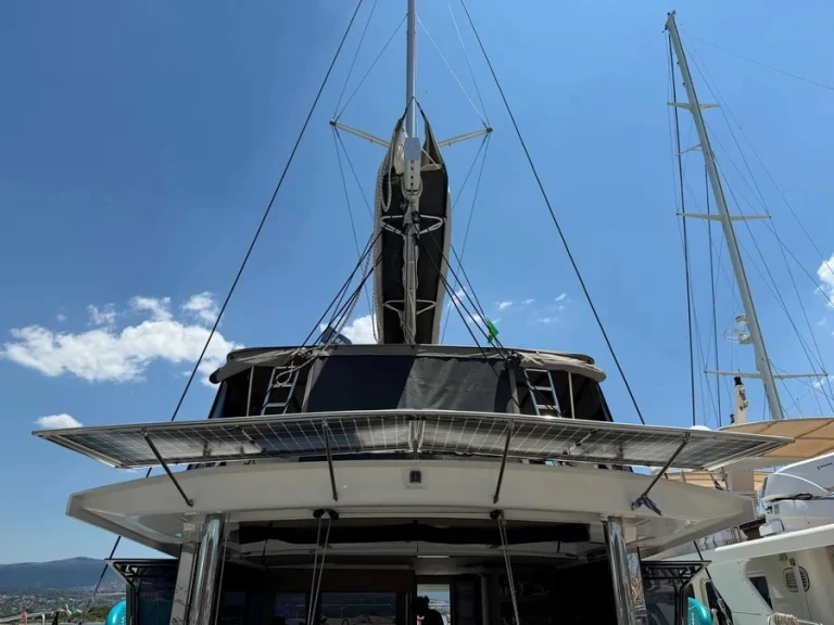 Yacht hire Lefkáda cheap Bali 5.2 - 6 + 2 cab.