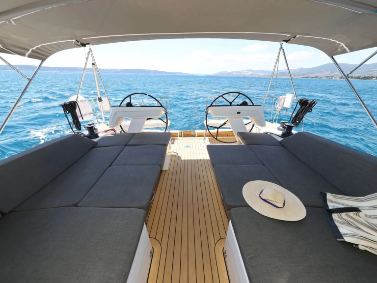 Hire Sailboat with or without skipper Hanse Šibenik