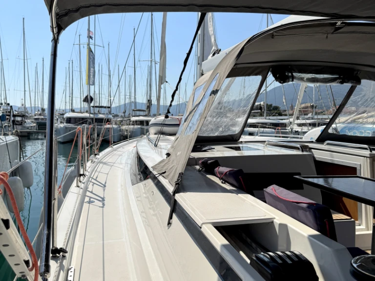 Hire Sailboat with or without skipper Bavaria Kaštela