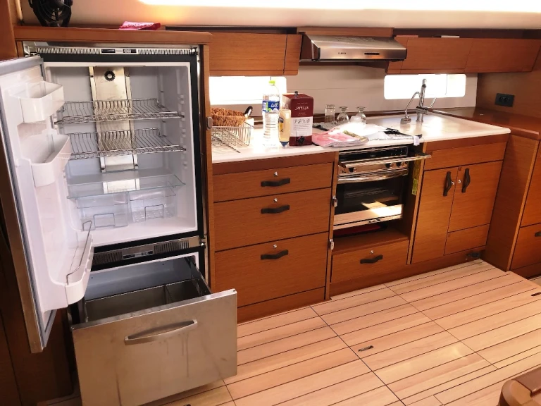 Hire a Jeanneau Jeanneau 54 Kos