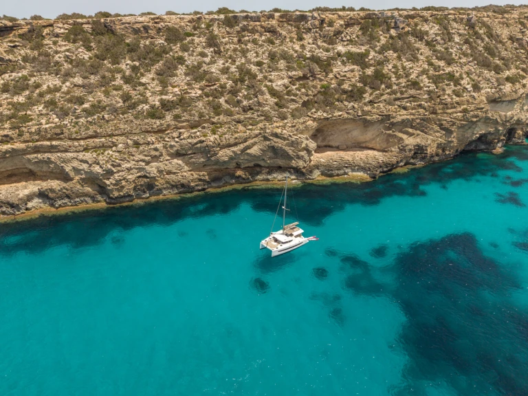 Yacht charter Ibiza Town - Bali Bali 4.4 on SamBoat