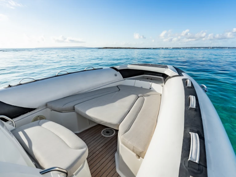 RIB hire in Ibiza Town - Zodiac Sea Hawk 800