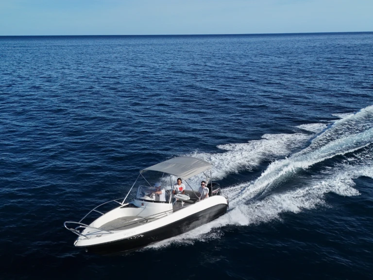 Hire Motorboat Tramontana with a boat licence