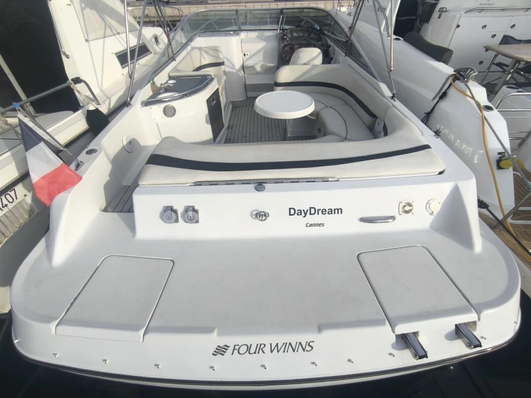 Motorboat to hire Cannes at the best price