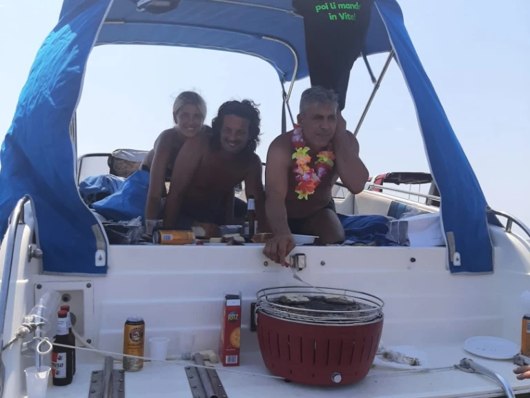 Motorboat to hire Grado at the best price