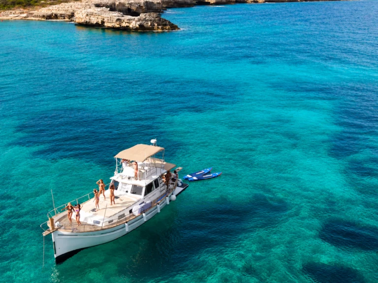 Yacht charter Mahón - Llaut Menorquin  DIVINA II on SamBoat