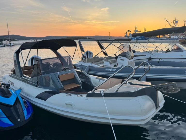 RIB hire in Biograd na Moru - Solemar 22