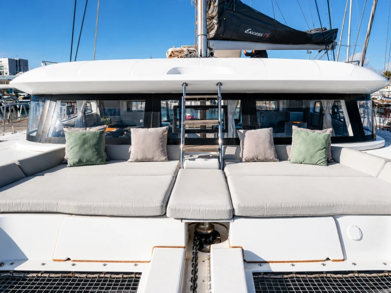 Yacht charter Es Jondal - Excess Excess 15 on SamBoat