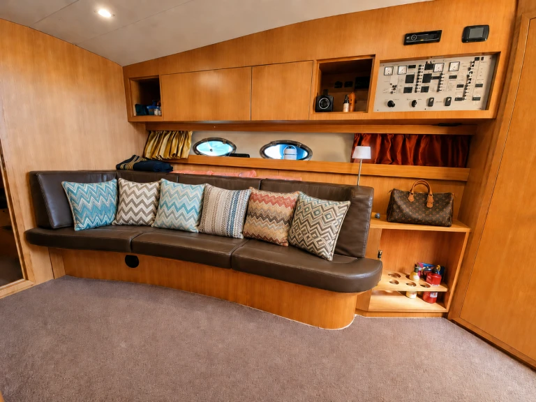 Motorboat to hire Portofino at the best price