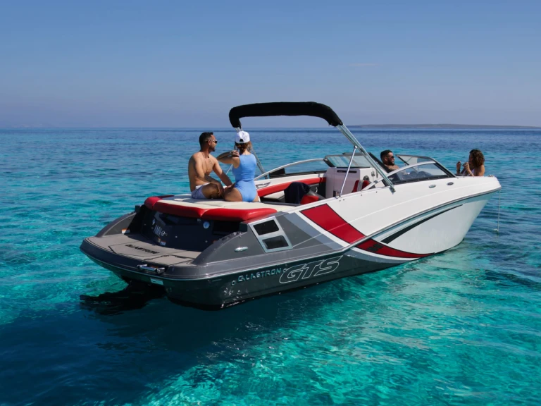 Motorboat to hire Ibiza Town at the best price