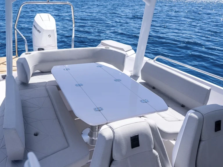 Charter a Axopar 28 T-Top in Monaco on Samboat