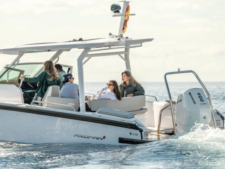 Charter a Axopar 28 T-Top in Monaco on Samboat