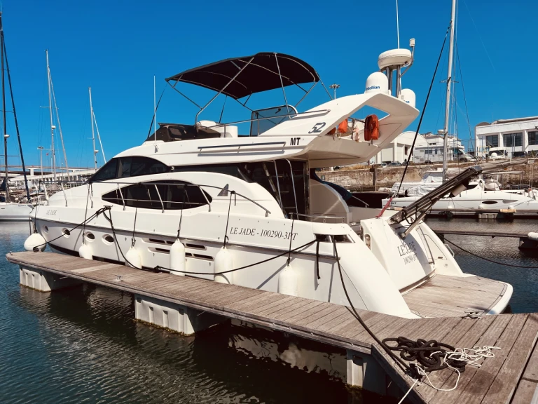 Yacht hire Lisbon cheap Azimut 52 Fly