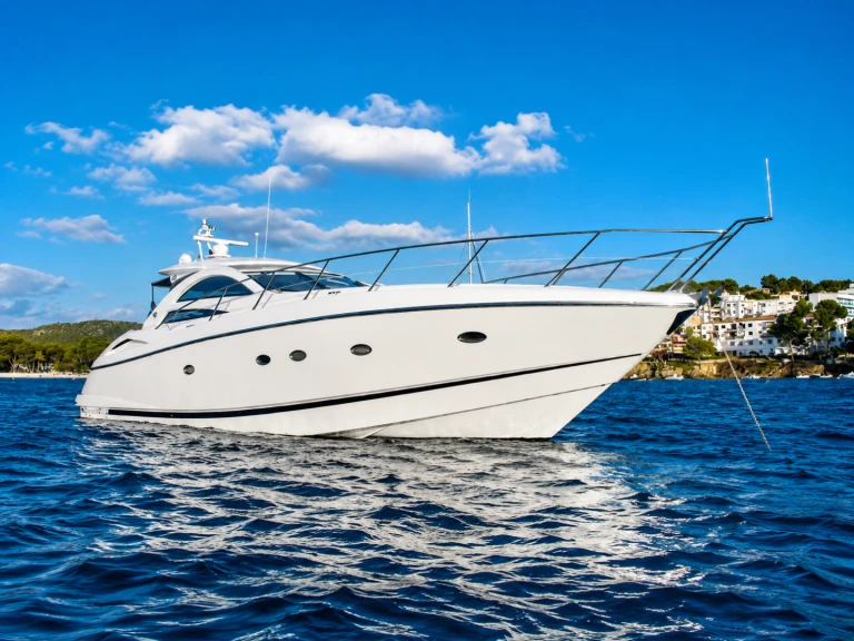 Hire Luxury Yacht with or without skipper Sunseeker Marina de Dénia