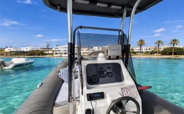 Hire RIB Master with a boat licence