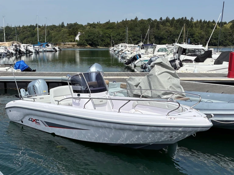 Hire Motorboat with or without skipper Ranieri Bénodet