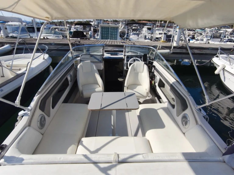 Motorboat to hire Saint-Raphaël at the best price