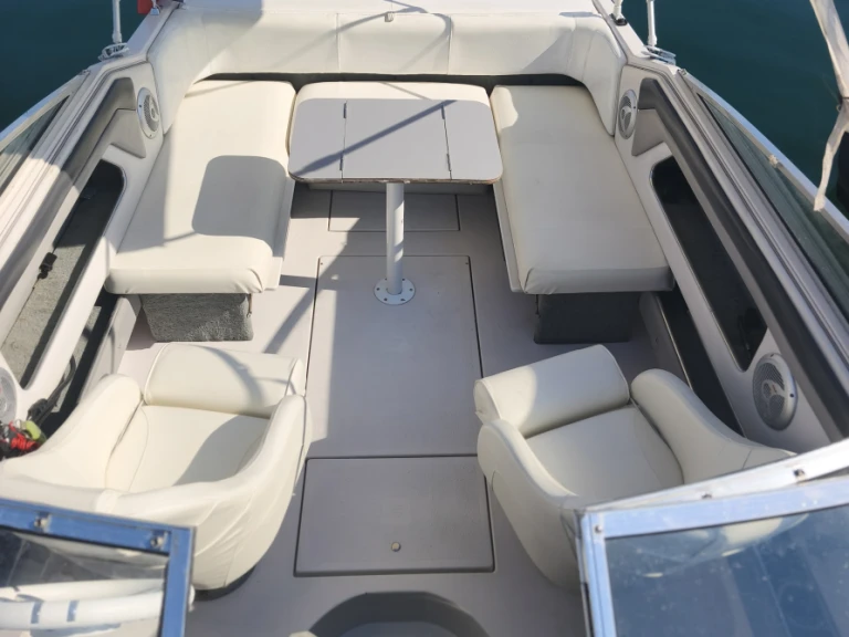 Four Winns Sundowner 195 charter bareboat or skippered in  Saint-Raphaël