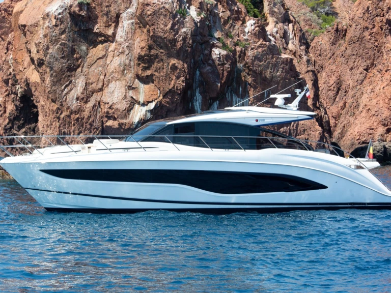 Hire Motorboat with or without skipper Princess Saint-Raphaël