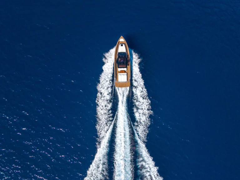 Yacht hire Saint-Raphaël cheap Pardo 43