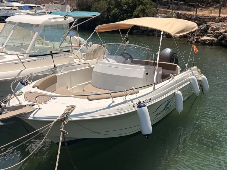 Yacht hire Ciutadella de Menorca cheap Pacific Craft 625 Open