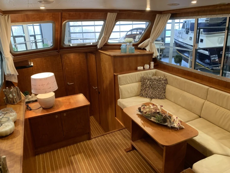 Motorboat hire in Akkrum -  Succes 106 AC