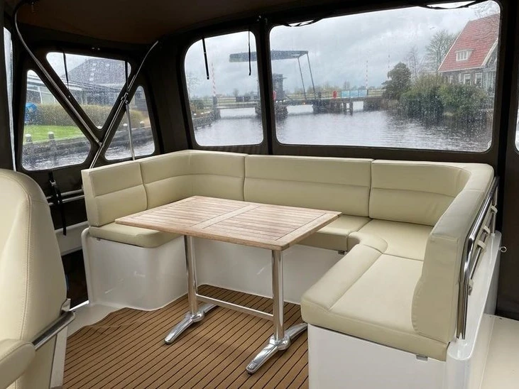 Charter a  Hemmes 1400 in Akkrum on Samboat