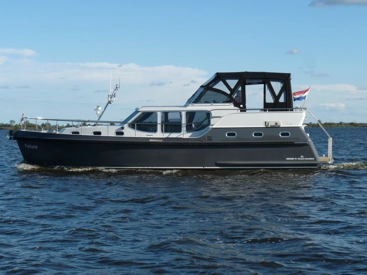 Motorboat hire in Akkrum - Gruno Gruno 41 Excellent