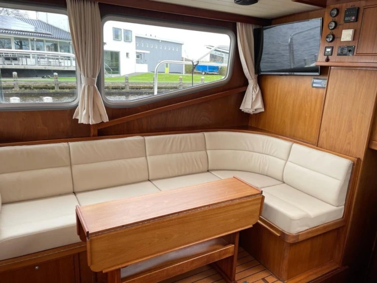 Motorboat hire in Akkrum -  Hemmes 1400