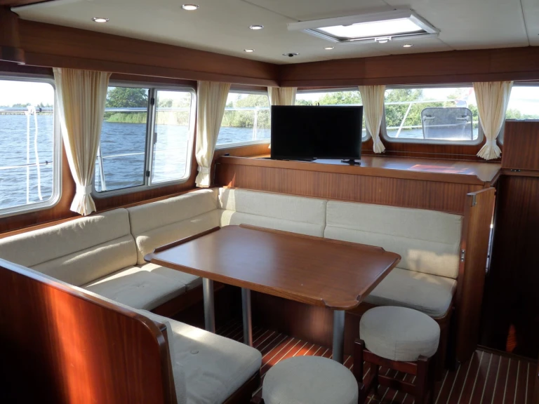 Motorboat hire in Akkrum -  Holiday 1300
