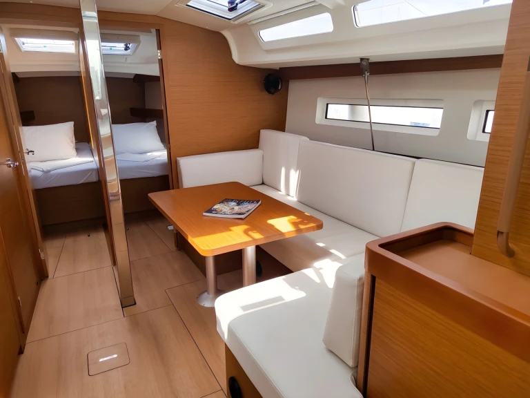 Charter a Jeanneau Sun Odyssey 440 in Pula on Samboat