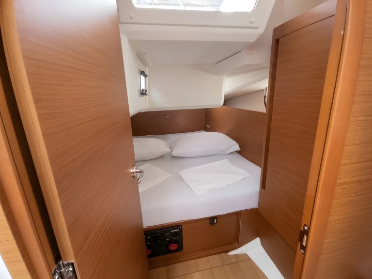 Jeanneau Sun Odyssey 440 charter bareboat or skippered in  Pula