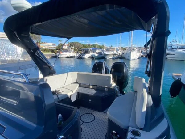 RIB hire in Saint-Raphaël - Zodiac Medline 9